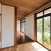 福岡市中央区谷の賃貸物件/新調されてたサッシはやや趣にかけるものの戸建に嬉しい機密性。