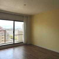 福岡市西区愛宕浜の売買物件/南向きの、明るいリビング空間です。