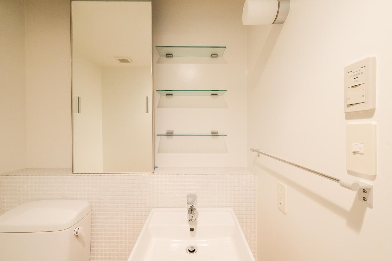 福岡市中央区薬院の賃貸物件/飾ると隠すのバランスがいい。