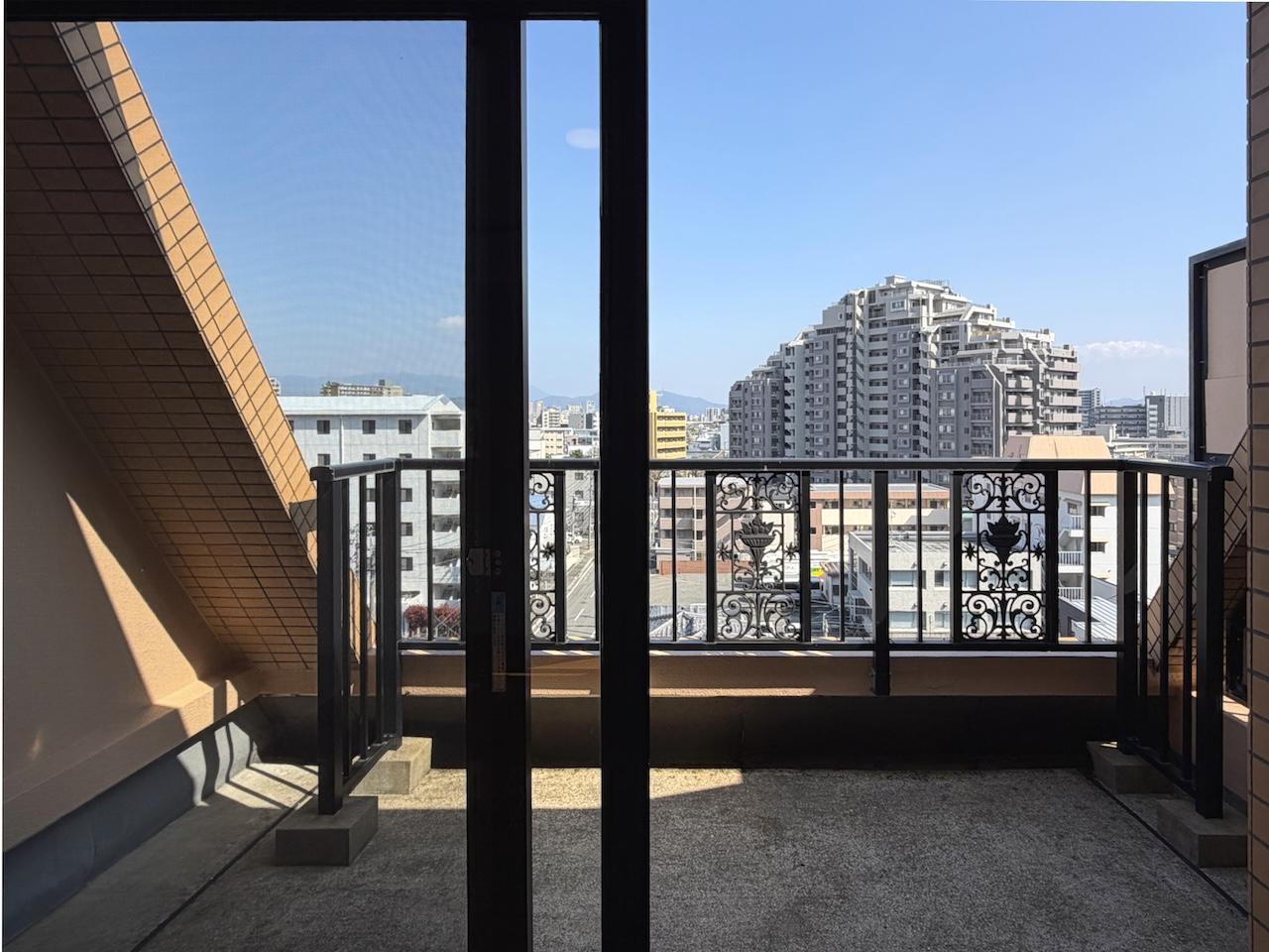 福岡市南区大楠の賃貸物件/なんとまたバルコニーちょっと広め。