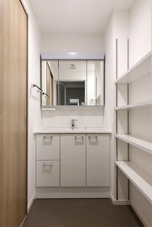 福岡市東区水谷の賃貸物件/脱衣所。