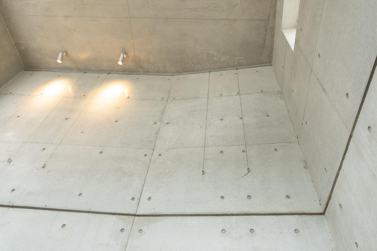 福岡市中央区六本松の賃貸物件/天井にはピクチャーレールが通っています