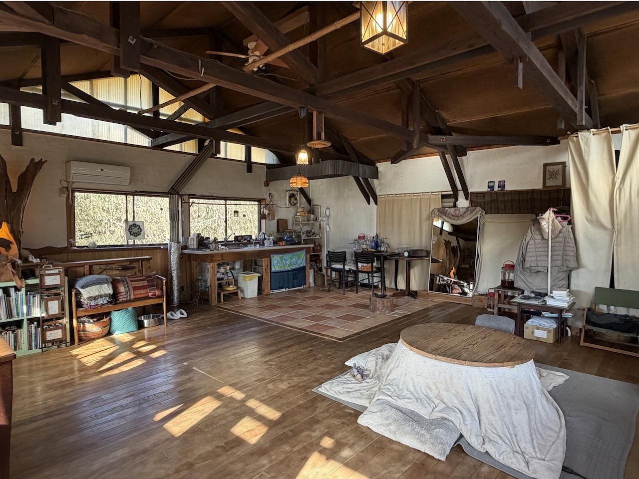 糸島市二丈吉井の売買物件/2階リビング。仕切りが一切なく、開放的な空間です。