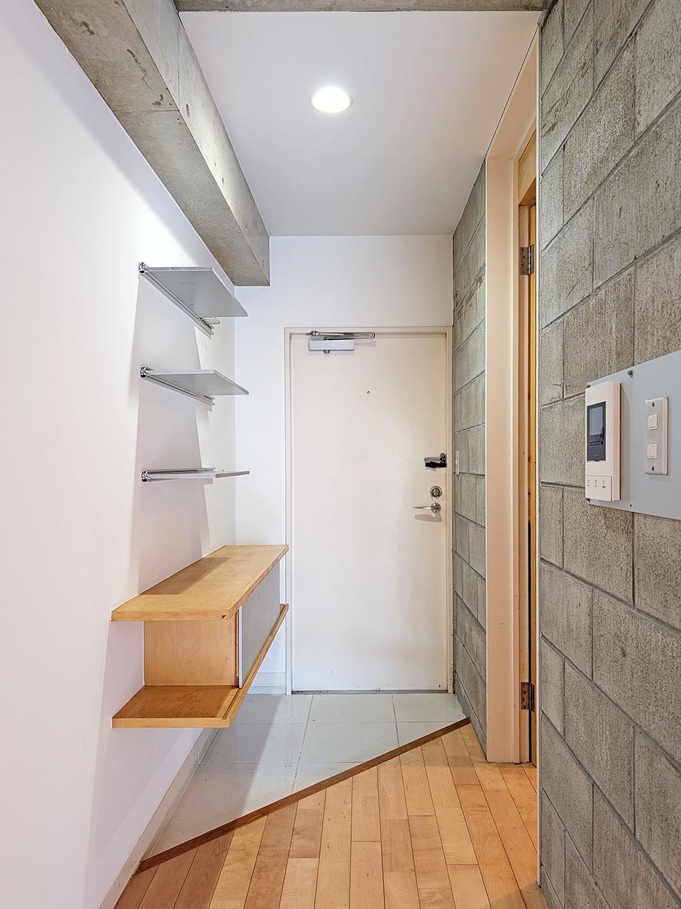 福岡市中央区薬院の賃貸物件/玄関周り。