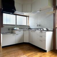 福岡市城南区田島の賃貸物件/L字型で作業スペースが広いのもうれしい。