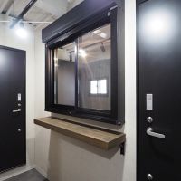 福岡市博多区住吉の賃貸物件/玄関扉を開けると手前と奥に扉が。