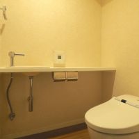 福岡市中央区桜坂の賃貸物件/温水洗浄器付き便座。