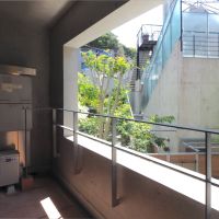 福岡市中央区桜坂の賃貸物件/奥行きのあるバルコニー。