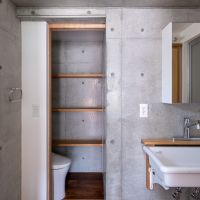 福岡市早良区西新の賃貸物件/トイレにはオープン棚付き。