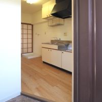 福岡市中央区平尾の賃貸物件/【202号室】玄関の床がレトロで可愛い。