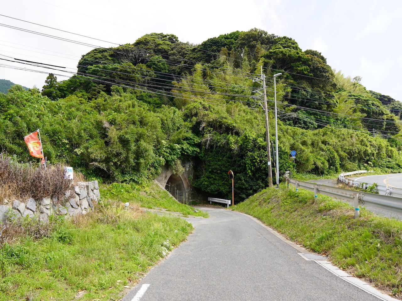 福岡県糸島市二丈鹿家の売買物件/周りは緑が多い環境です。
