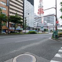 福岡市中央区天神の賃貸物件/一本向こうに大通り。