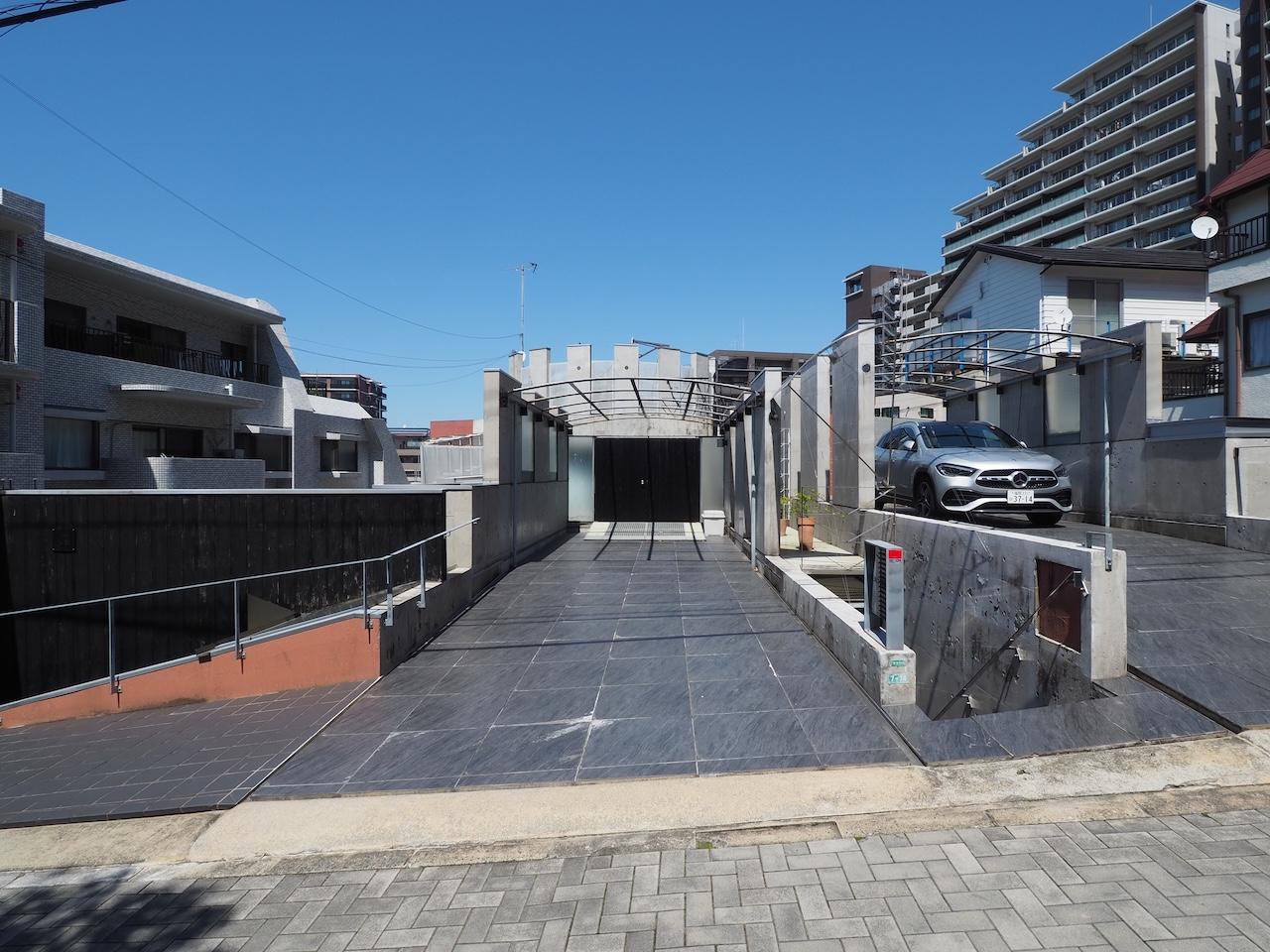 福岡市中央区桜坂の賃貸物件/アートな建物。唯一無二です。