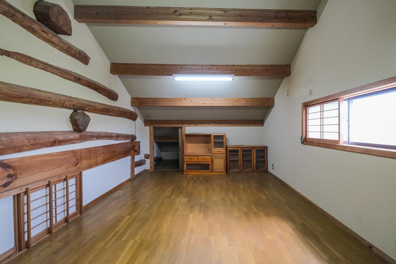 佐賀県西松浦郡有田町黒川の売買物件/屋根裏とは思えない広さ。