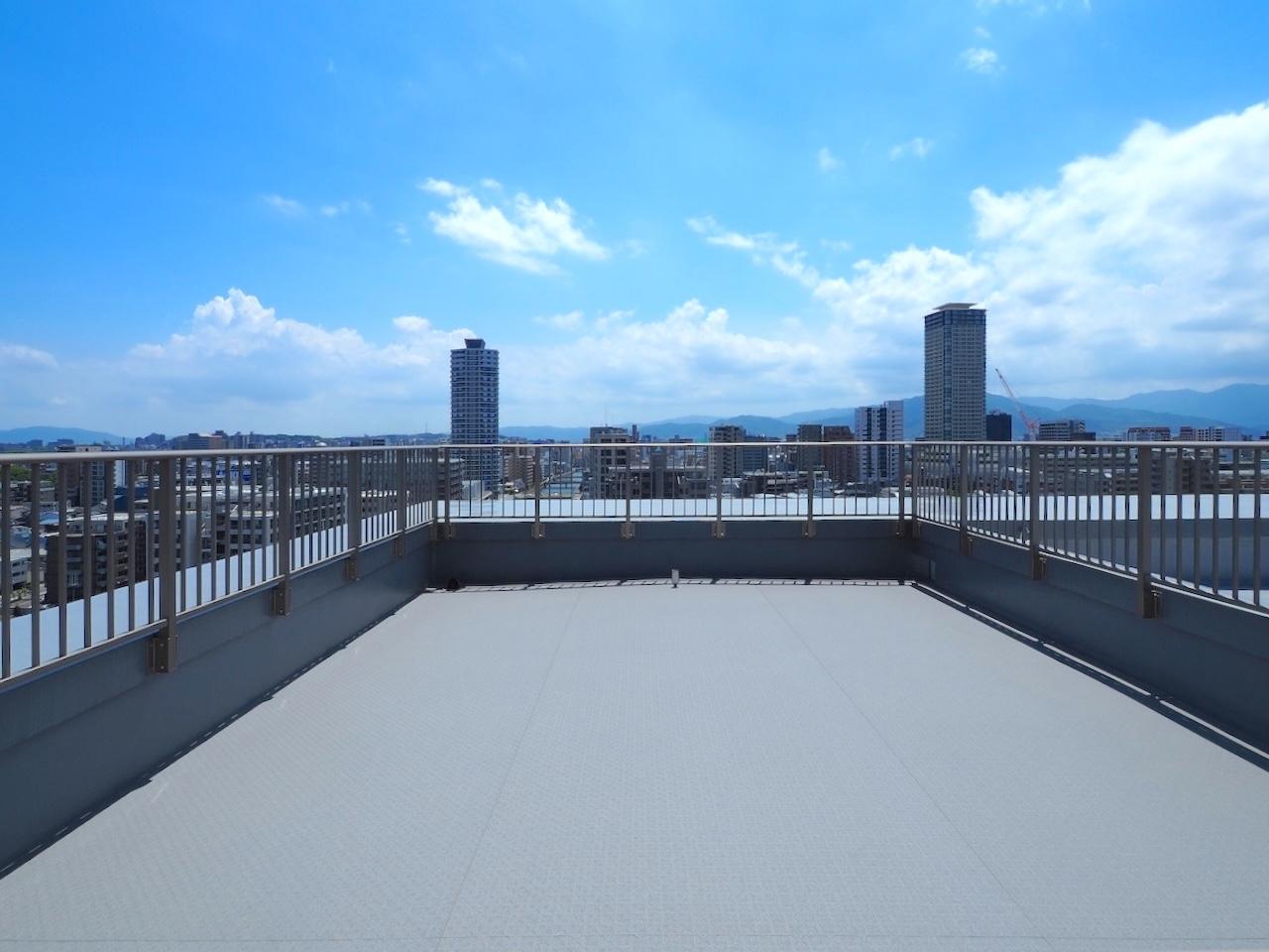 福岡市早良区西新の賃貸物件/最上階だからこその特権付きです。