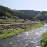 福岡県八女市上陽町久木原の賃貸物件/物件の目の前を流れる清流星野川。鮎釣りにホタルも有名な環境です。