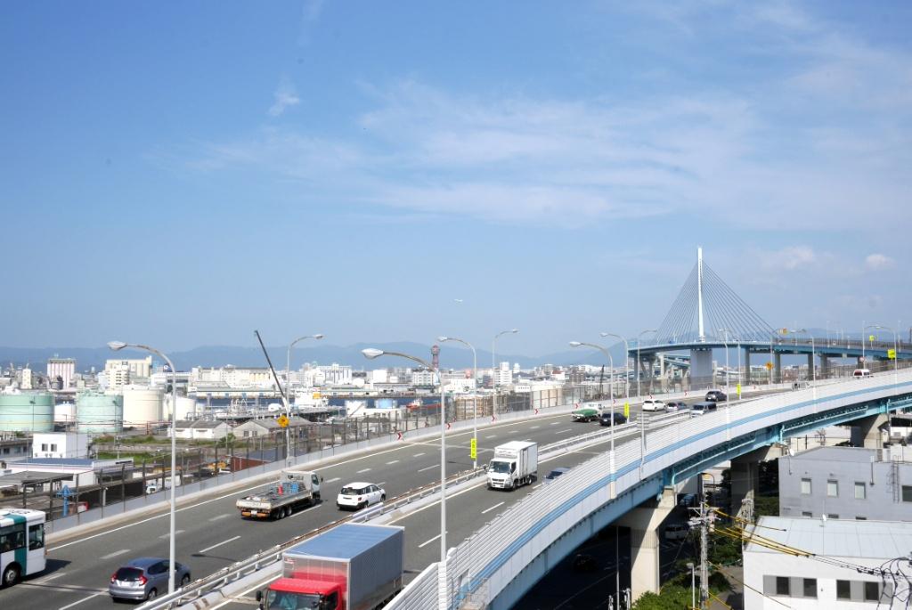 この距離感、吉と取るか凶と取るか (福岡市中央区荒津の物件) - 福岡R不動産