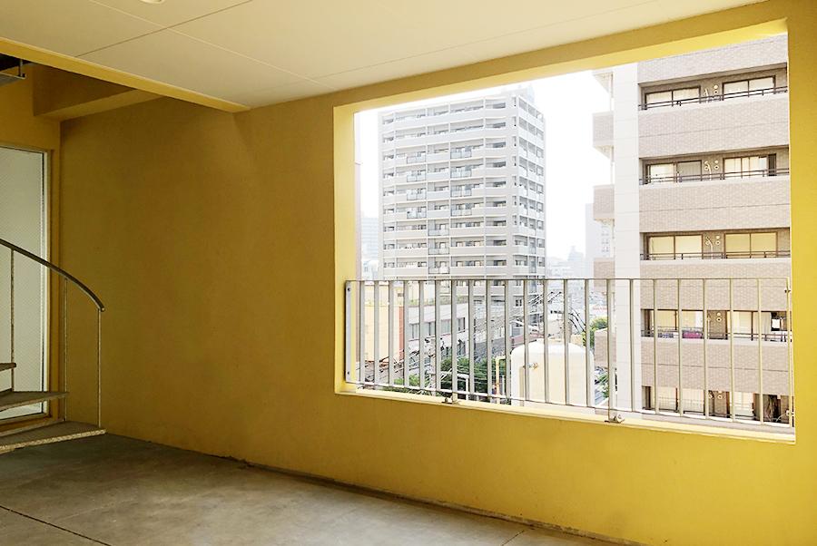 福岡市中央区平尾の賃貸物件/インナーバルコニー。陽光具合もバッチリ。