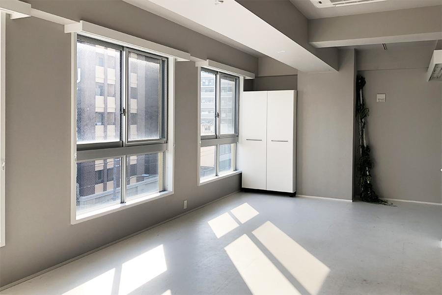 福岡市中央区平尾の賃貸物件/奥にあるのが可動式クローゼット。間取りの変更に使ってみてください。