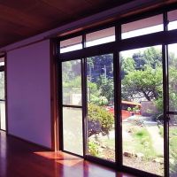 福岡市中央区谷の賃貸物件/広縁の清々しさ。新調されてたサッシはやや趣にかけるものの戸建に嬉しい機密性。