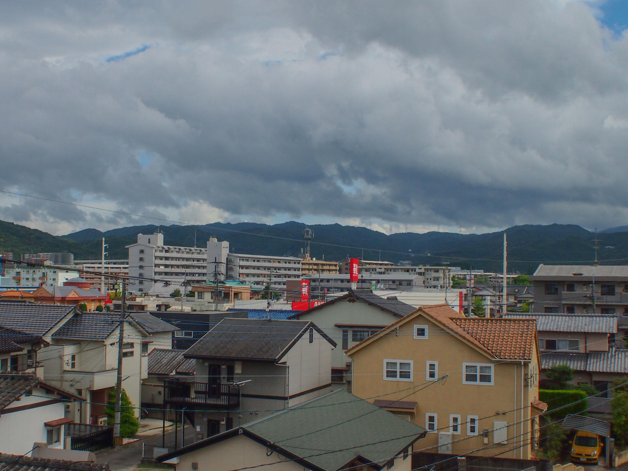 あいにく曇りでしたがベランダからの眺望もまずまず