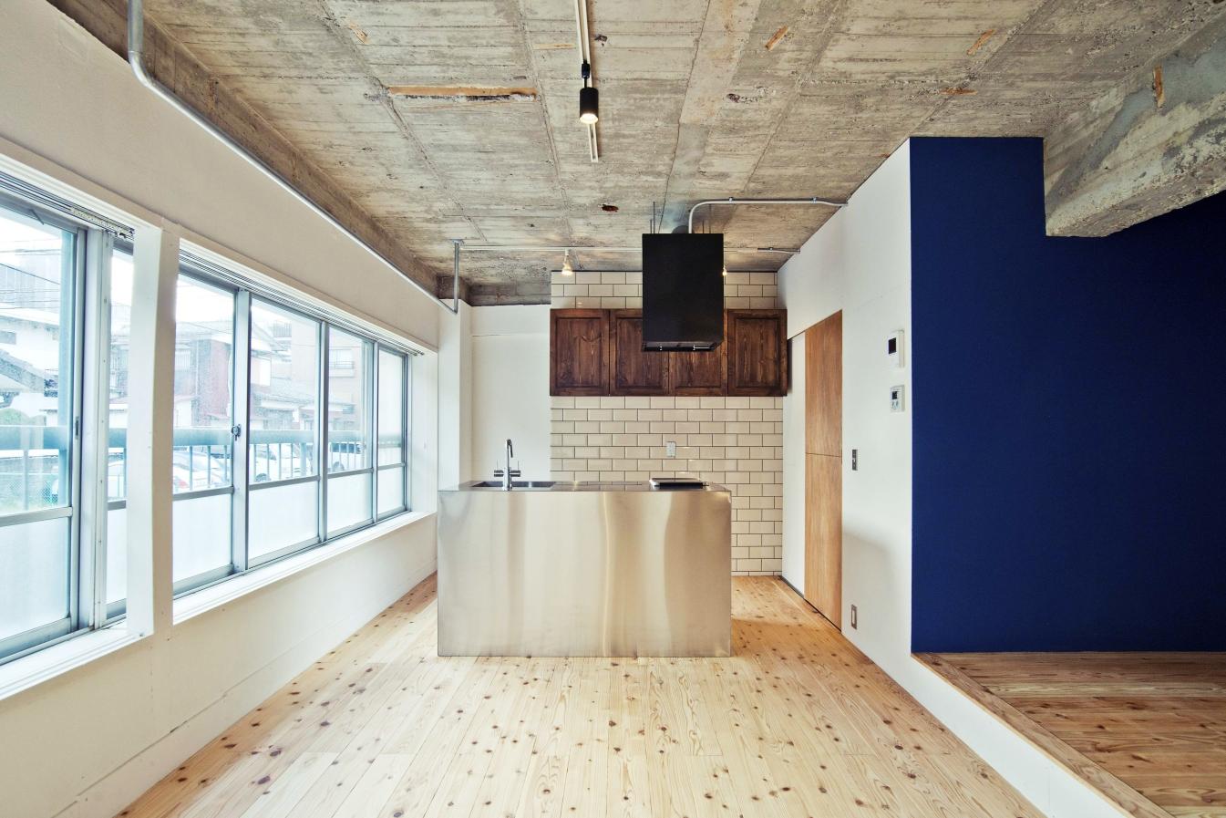 福岡市早良区曙の賃貸物件/タイトルルームだけに一番贅沢したお部屋。かっこいいぞ。