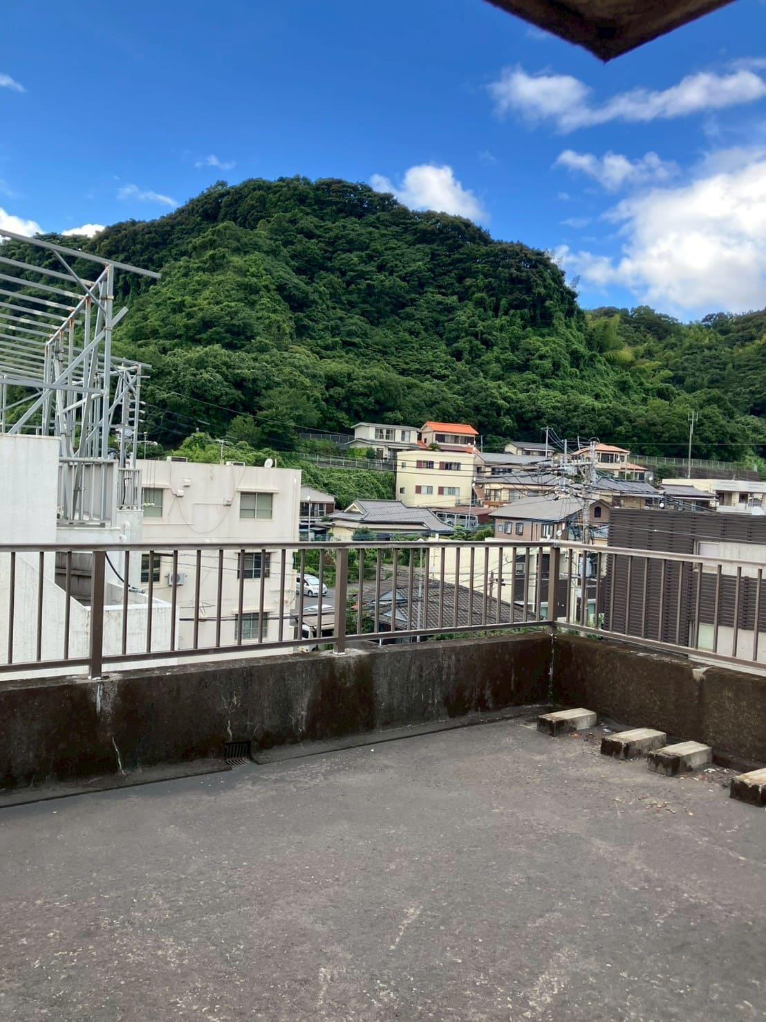 鹿児島市新照院町の売買物件/広い屋上テラス付き