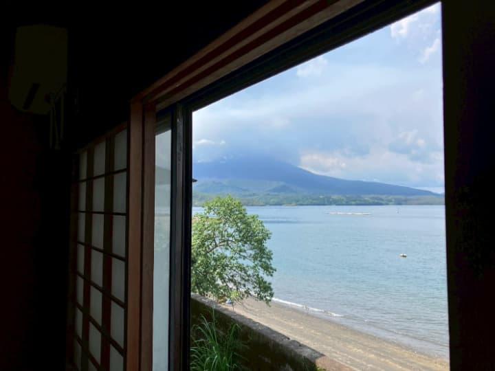鹿児島県垂水市の売買物件/窓から桜島