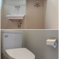 鎌倉市津の賃貸物件/上：洗面室｜下：トイレ