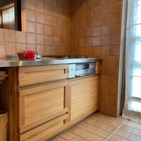鎌倉市山崎の賃貸物件/キッチンは無垢の造作