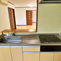 逗子市山の根二丁目の賃貸物件/キッチン｜IHコンロのついた調理しやすそうなキッチン