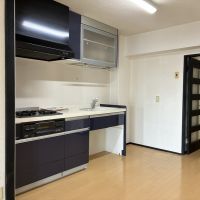 逗子市久木五丁目の売買物件/キッチンはこのままでも使い勝手が良さそうです
