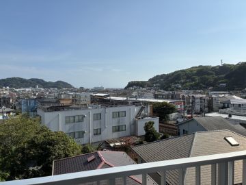 逗子市久木五丁目の売買物件/穏やかに眺める-改装素材-