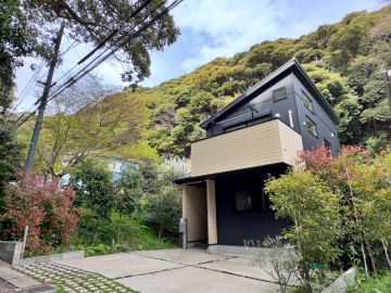 鎌倉市稲村ガ崎四丁目の賃貸物件/谷戸で育つ