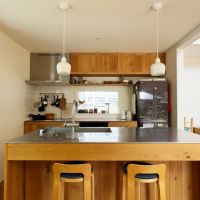 鎌倉市西御門一丁目の賃貸物件/キッチン｜反対はカウンターになっていて食事も可能です