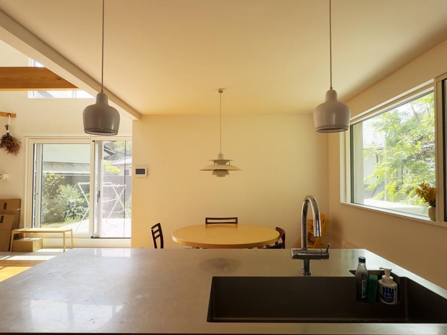 鎌倉市西御門一丁目の賃貸物件/キッチン｜照明の配置が素敵です