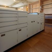 横浜市金沢区寺前一丁目の賃貸物件/医療用キャビネットを再生した収納