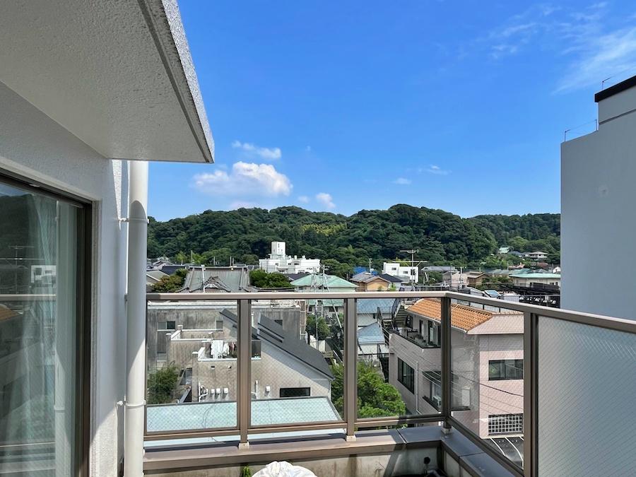 鎌倉市小町二丁目の賃貸物件/バルコニーもゆとりがあります