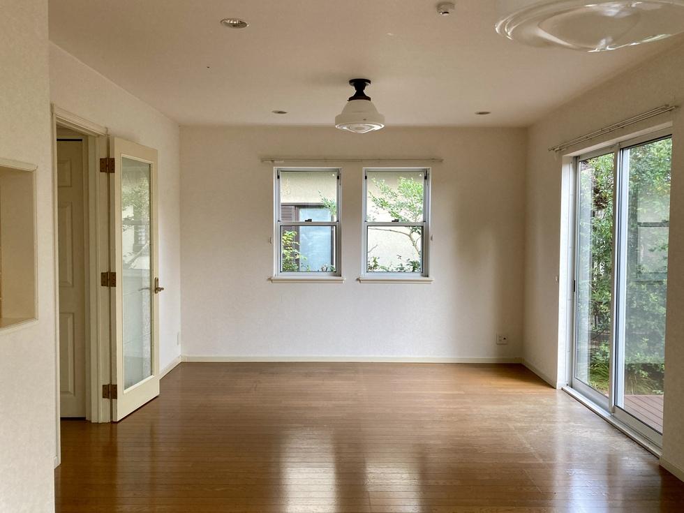 藤沢市鵠沼松が岡五丁目の賃貸物件/リビング