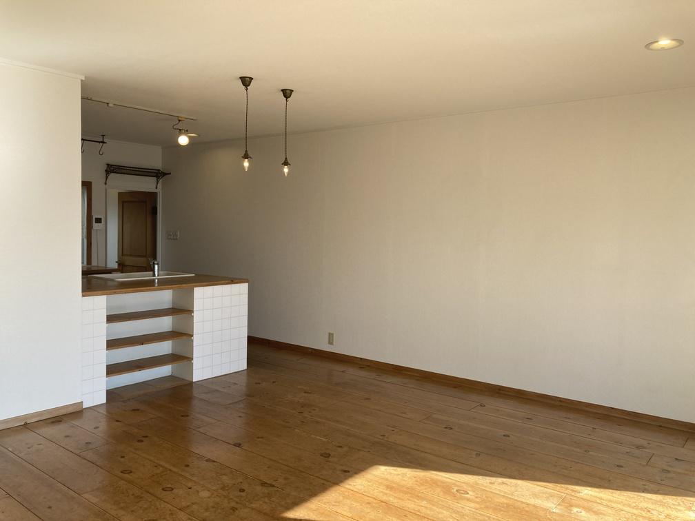 逗子市新宿二丁目の賃貸物件/シンプルな内装