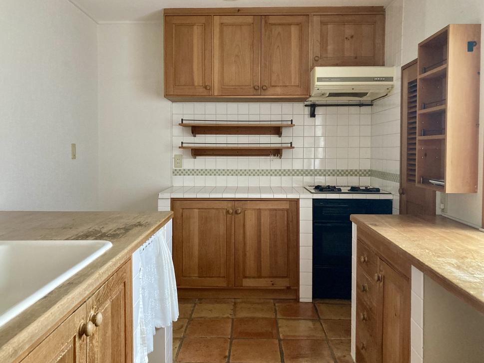 逗子市新宿二丁目の賃貸物件/カントリーレトロなキッチンは、個人的に好みです