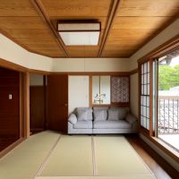 葉山町堀内の売買物件/2階和室｜和室を通って各洋室へ。セカンドリビングのような使い方もありかも