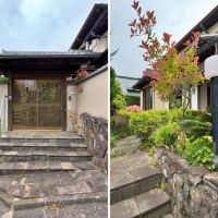 葉山町堀内の売買物件/左：敷地に入る門｜右：門をくぐり階段を上ると玄関に着きます