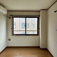 鎌倉市御成町の賃貸物件/江ノ電側6.8帖の洋室