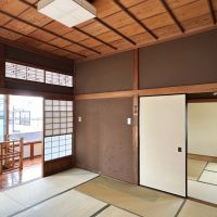 鎌倉市御成町の賃貸物件/2階の区画④と奥に区画⑤｜現状はふすまで仕切られています