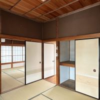 鎌倉市御成町の賃貸物件/2階の区画⑤と奥に区画④｜押入れスペースもあります