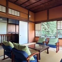 葉山町下山口の売買物件/2階和室｜母屋だけで約270平米となかなかに広い家ですが2階はわずか1部屋のみ