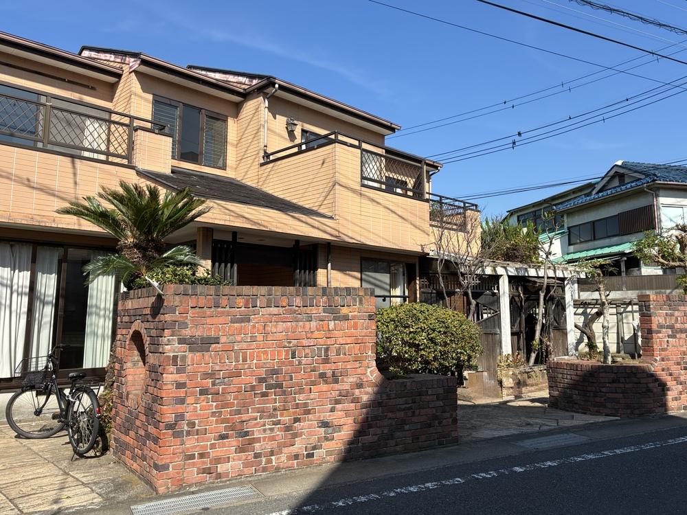 鎌倉市材木座一丁目の賃貸物件/建物外観（2025年10月）