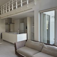 逗子市桜山五丁目の売買物件/どこを切り取っても、窓があって開放的