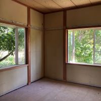 葉山町堀内の売買物件/和室2｜畳は撤去済みです。新しい畳を敷いてもよし。フローリングに変えてもよし。